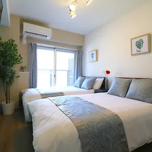 アパート Elizabeth Garden Shinsaibashi, 大阪市